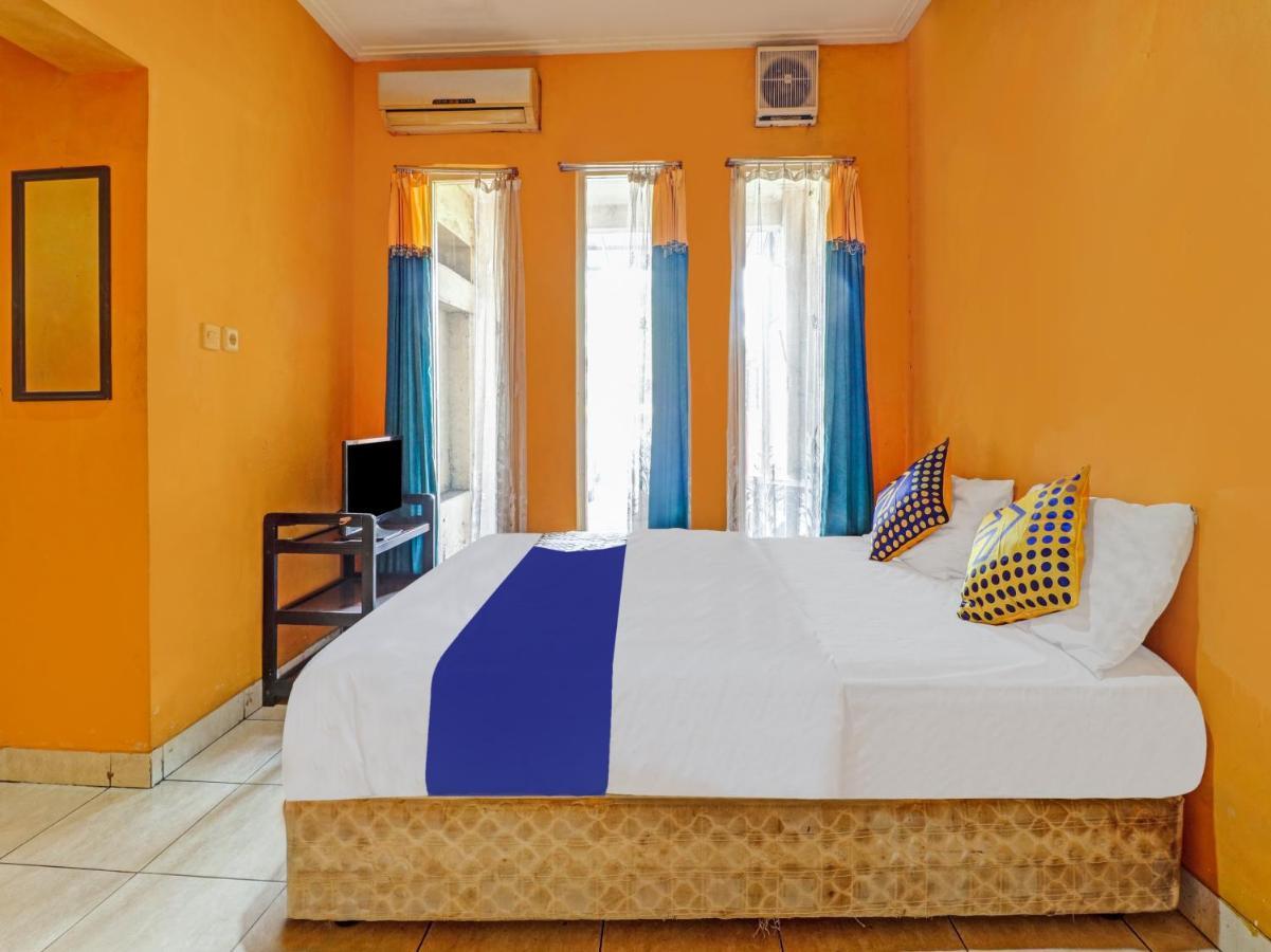 Spot On 90632 Hotel Pelangi Indah Paskal Bandung Exterior photo