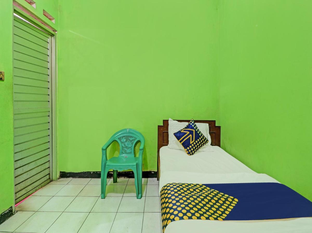Spot On 90632 Hotel Pelangi Indah Paskal Bandung Exterior photo